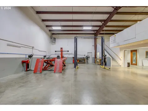 1775 Green Siding Road Roseburg OR 97471