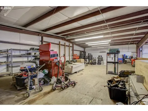 1775 Green Siding Road Roseburg OR 97471