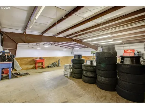 1775 Green Siding Road Roseburg OR 97471