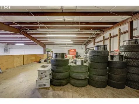 1775 Green Siding Road Roseburg OR 97471