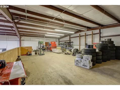 1775 Green Siding Road Roseburg OR 97471