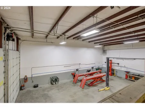 1775 Green Siding Road Roseburg OR 97471