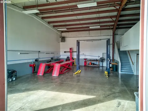 1775 Green Siding Road Roseburg OR 97471