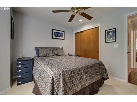 4909 NE 144th Court Vancouver WA 98682