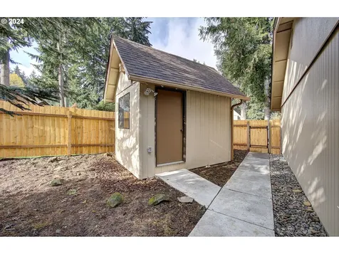 4909 NE 144th Court Vancouver WA 98682