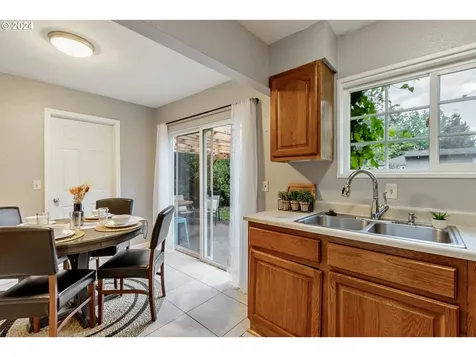 3145 SE 81st Avenue Portland OR 97206
