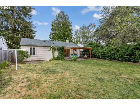 3145 SE 81st Avenue Portland OR 97206