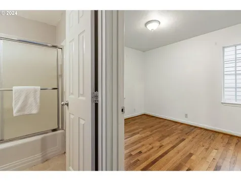 3145 SE 81st Avenue Portland OR 97206
