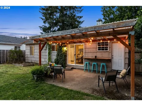 3145 SE 81st Avenue Portland OR 97206