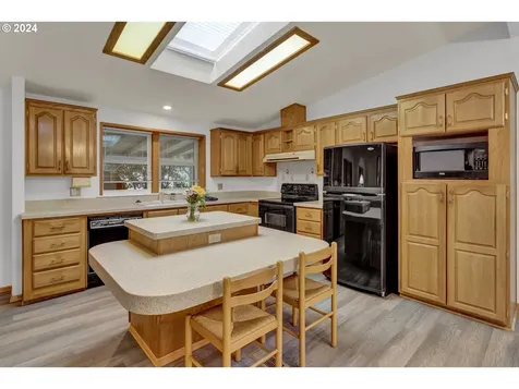 100 SW 195th Avenue Beaverton OR 97006