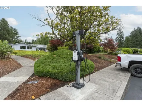 100 SW 195th Avenue Beaverton OR 97006
