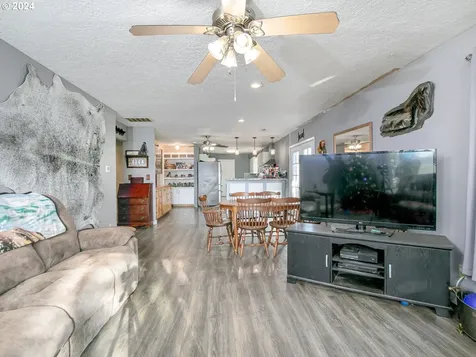 24502 S Springwater Road Estacada OR 97023