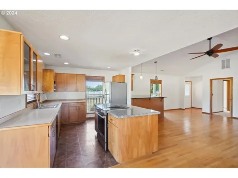 15000 Ne 117th Circle Vancouver WA 98682