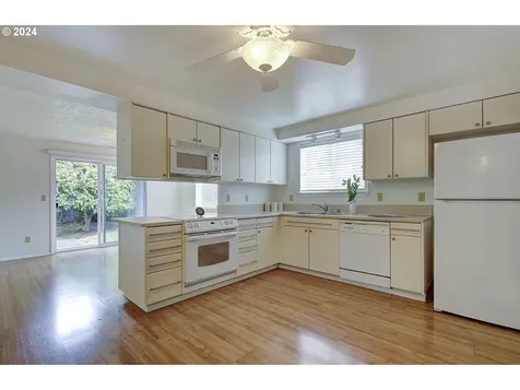 4621 Ne 49th Avenue Vancouver WA 98661