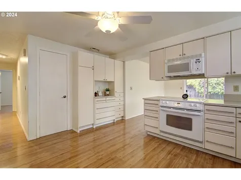 4621 Ne 49th Avenue Vancouver WA 98661