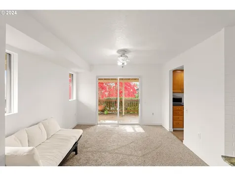 12535 SW Prince Edward Court Portland OR 97224