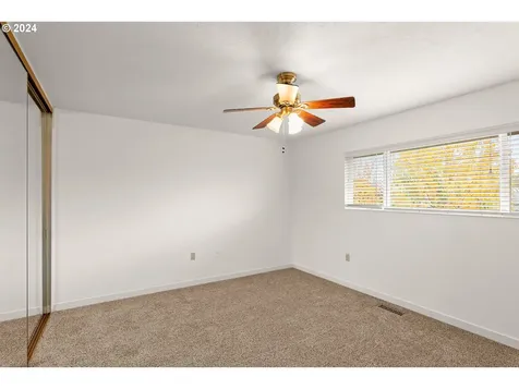 12535 SW Prince Edward Court Portland OR 97224