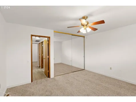 12535 SW Prince Edward Court Portland OR 97224