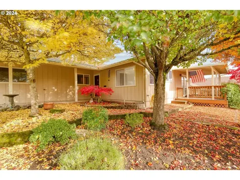 12535 SW Prince Edward Court Portland OR 97224