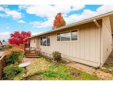 12535 SW Prince Edward Court Portland OR 97224