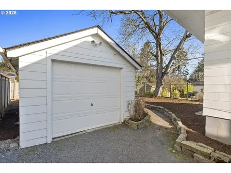 1535 NE Rosa Parks Way Portland OR 97211