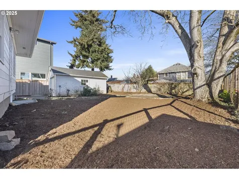 1535 NE Rosa Parks Way Portland OR 97211