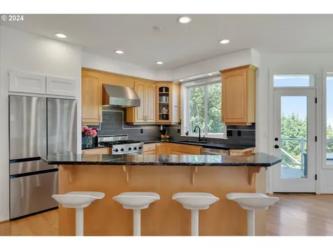 18600 NW Skyline Boulevard Portland OR 97231
