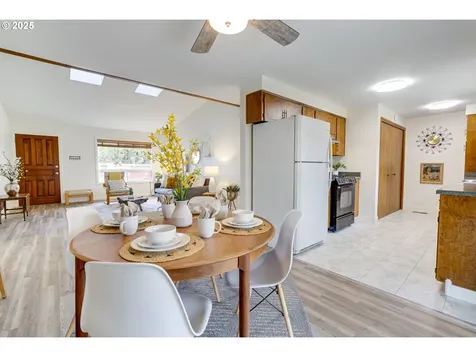 706 Barclay Hills Drive Oregon City OR 97045