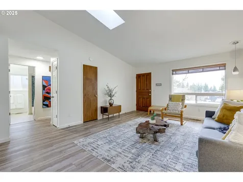 706 Barclay Hills Drive Oregon City OR 97045
