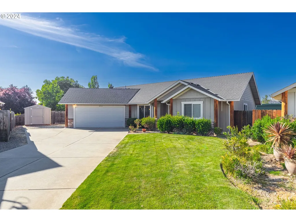 2014 Sw Otis Lane Grants Pass OR 97527