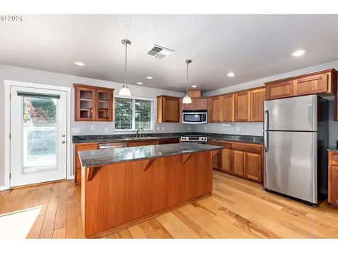 2014 Sw Otis Lane Grants Pass OR 97527