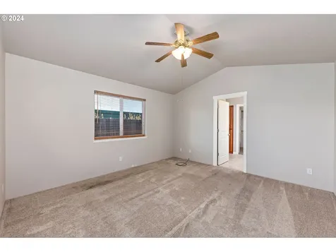 2014 Sw Otis Lane Grants Pass OR 97527