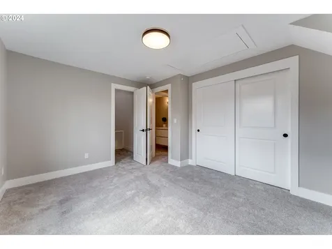 13148 Se Duke Street Portland OR 97236