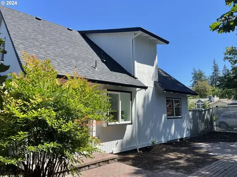 13148 Se Duke Street Portland OR 97236