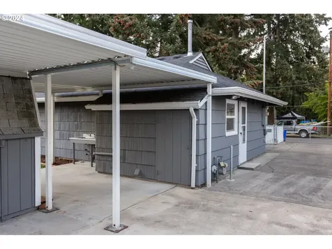 7724 N Bank Street Portland OR 97203
