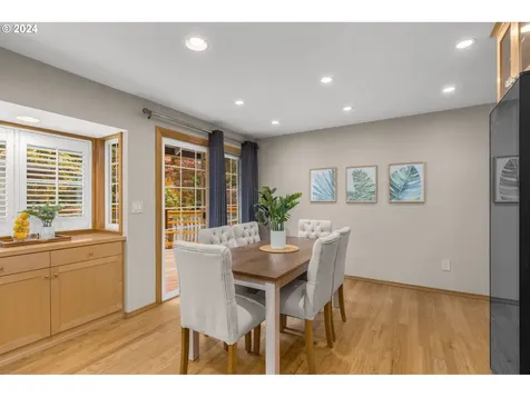 10055 SW Paulina Drive Tualatin OR 97062