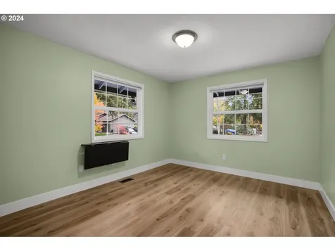 10055 SW Paulina Drive Tualatin OR 97062