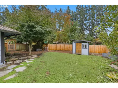 10055 SW Paulina Drive Tualatin OR 97062
