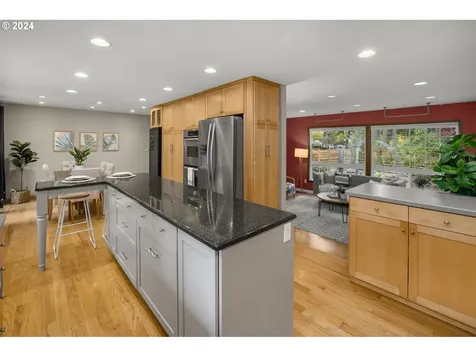 10055 SW Paulina Drive Tualatin OR 97062