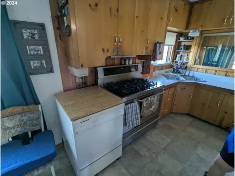 2006 E N Avenue La Grande OR 97850