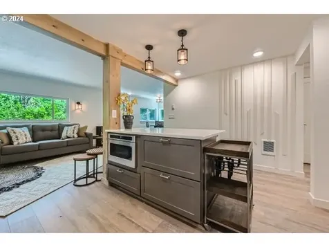 20064 S Central Point Road Oregon City OR 97045