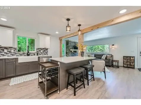 20064 S Central Point Road Oregon City OR 97045