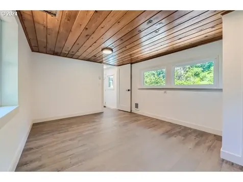 20064 S Central Point Road Oregon City OR 97045