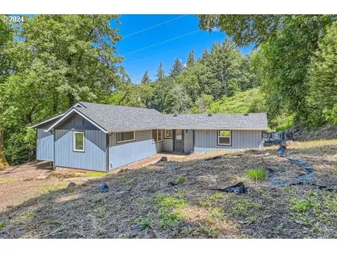 20064 S Central Point Road Oregon City OR 97045