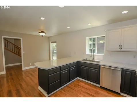 1040 Arcadia Drive Roseburg OR 97471