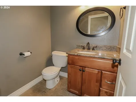 1040 Arcadia Drive Roseburg OR 97471