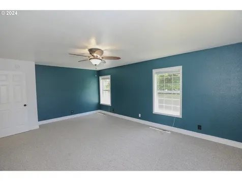 1040 Arcadia Drive Roseburg OR 97471