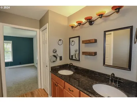 1040 Arcadia Drive Roseburg OR 97471