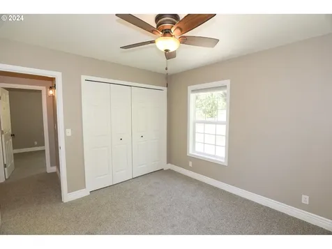 1040 Arcadia Drive Roseburg OR 97471