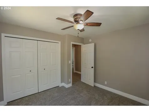 1040 Arcadia Drive Roseburg OR 97471